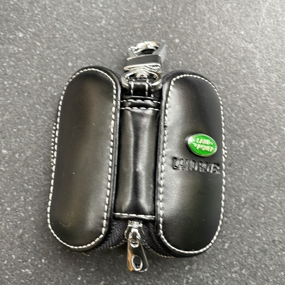 Authentic Land Rover key fob case NWOT - Picture 3 of 4